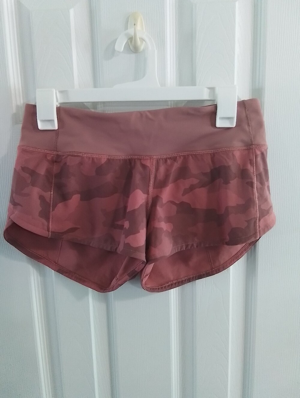 lululemon athletica Rose Camo Low-Rise Athletic Shorts